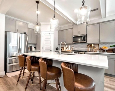 6968 Manchester Drive - Photo Thumbnail 37