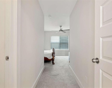 6968 Manchester Drive - Photo Thumbnail 41