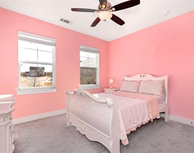 6968 Manchester Drive - Photo Thumbnail 20