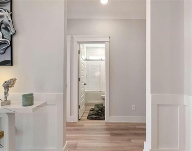 6968 Manchester Drive - Photo Thumbnail 16