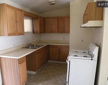 2041 Olive Springs Road Se - Photo Thumbnail 5