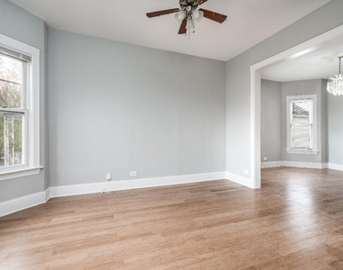 4326 N Avers Avenue - Photo Thumbnail 13