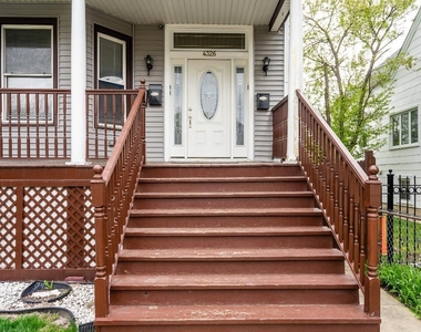 4326 N Avers Avenue - Photo Thumbnail 4