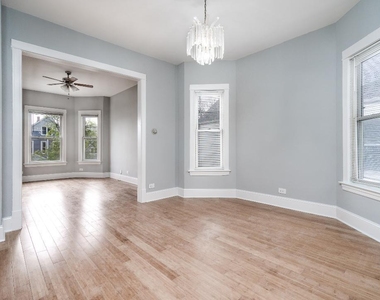 4326 N Avers Avenue - Photo Thumbnail 10