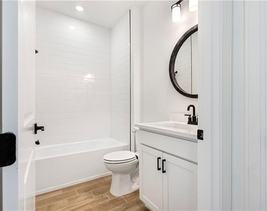 20514 Pebble Glen Drive - Photo Thumbnail 11