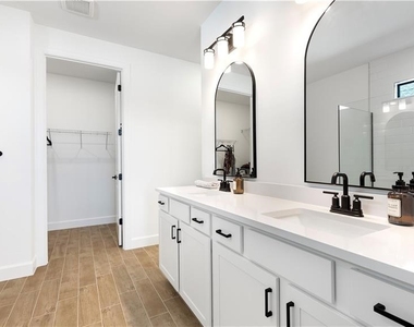 20514 Pebble Glen Drive - Photo Thumbnail 16