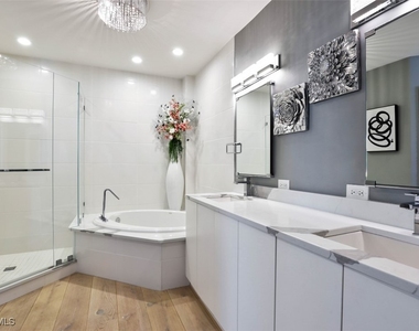 900 5th Avenue S - Photo Thumbnail 10