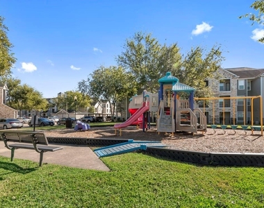 3101 Vista Drive - Photo Thumbnail 9