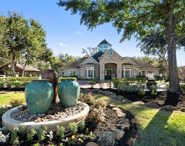 3101 Vista Drive - Photo Thumbnail 3