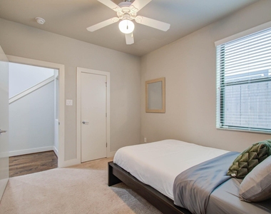 509 Gregg Street - Photo Thumbnail 7