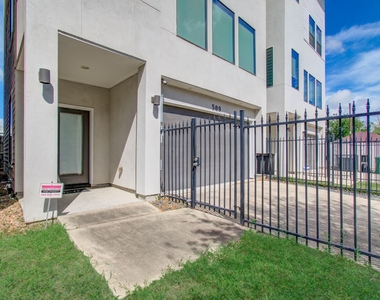 509 Gregg Street - Photo Thumbnail 3