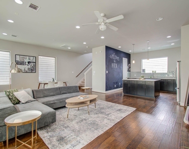 509 Gregg Street - Photo Thumbnail 18