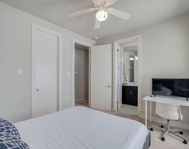 509 Gregg Street - Photo Thumbnail 32