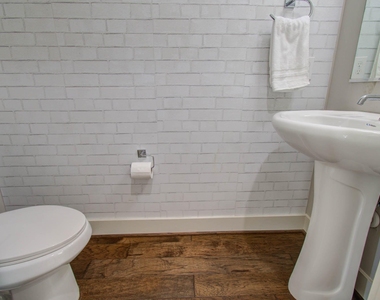 509 Gregg Street - Photo Thumbnail 10