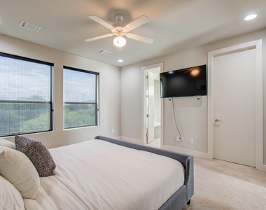 509 Gregg Street - Photo Thumbnail 25