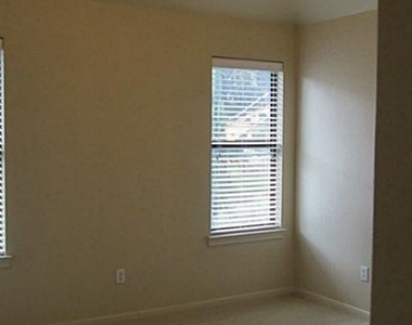 5202 Brinkman Court - Photo Thumbnail 12