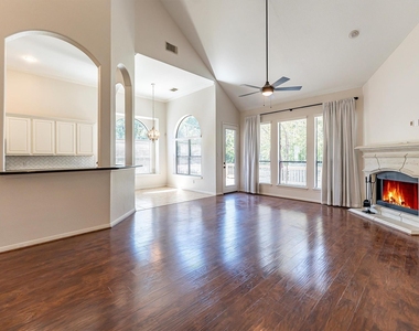 3517 Oak Landing - Photo Thumbnail 7