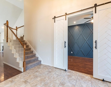 3517 Oak Landing - Photo Thumbnail 3