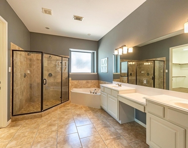 3517 Oak Landing - Photo Thumbnail 16