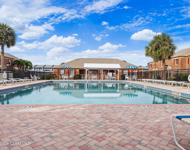 913 S Colonial Court - Photo Thumbnail 19