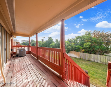 913 S Colonial Court - Photo Thumbnail 17