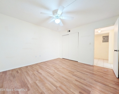 190 E Olmstead Drive - Photo Thumbnail 12