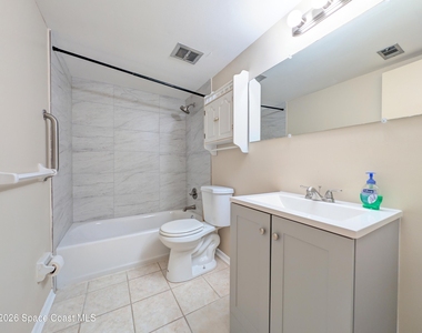190 E Olmstead Drive - Photo Thumbnail 9
