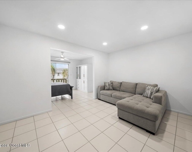 419 Ocean Avenue - Photo Thumbnail 9