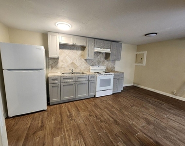 4203 Polk Street - Photo Thumbnail 3