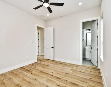3231 Tuam Street - Photo Thumbnail 18