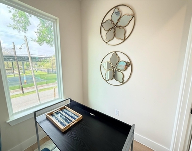 3231 Tuam Street - Photo Thumbnail 39