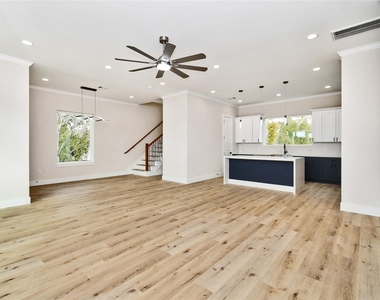 3231 Tuam Street - Photo Thumbnail 12