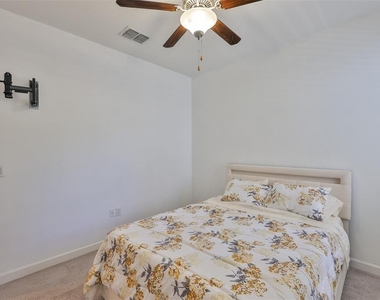 11915 Twilight Darner Place - Photo Thumbnail 20