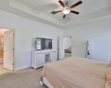 11915 Twilight Darner Place - Photo Thumbnail 15