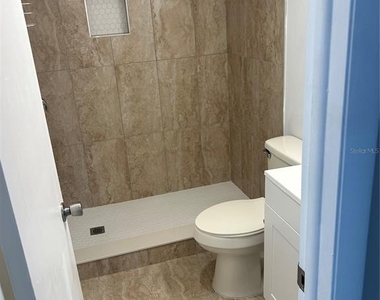 7633 Dolonita Drive - Photo Thumbnail 15