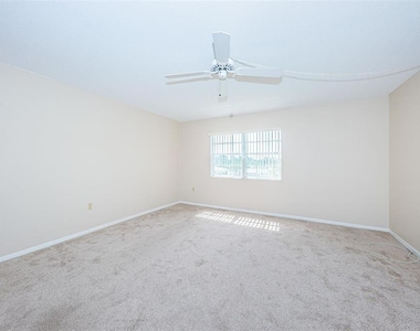 1706 Belleair Forest Drive - Photo Thumbnail 7