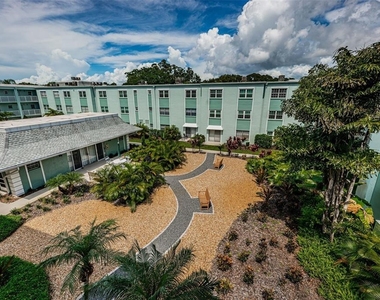 1706 Belleair Forest Drive - Photo Thumbnail 28