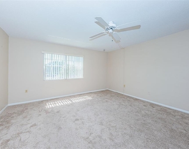 1706 Belleair Forest Drive - Photo Thumbnail 10