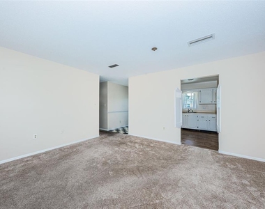 1706 Belleair Forest Drive - Photo Thumbnail 14