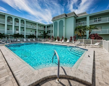 1706 Belleair Forest Drive - Photo Thumbnail 23