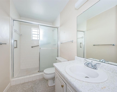 1706 Belleair Forest Drive - Photo Thumbnail 21