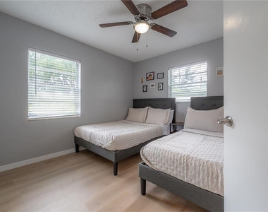 6908 S Macdill Avenue - Photo Thumbnail 19