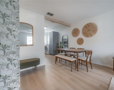 6908 S Macdill Avenue - Photo Thumbnail 7