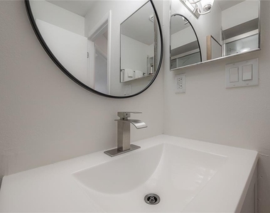 6908 S Macdill Avenue - Photo Thumbnail 16
