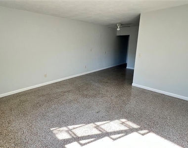 2323 Belmar Drive - Photo Thumbnail 4