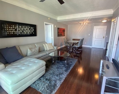 345 Bayshore Boulevard - Photo Thumbnail 5