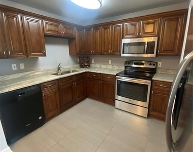 345 Bayshore Boulevard - Photo Thumbnail 8