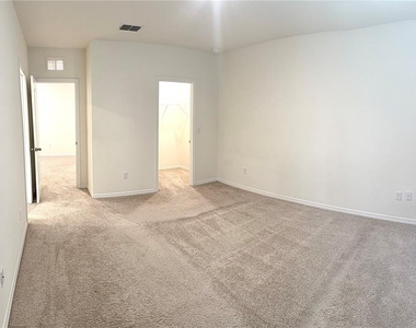 1241 Yellow Finch Drive - Photo Thumbnail 17
