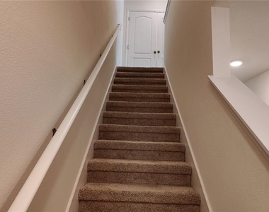 1241 Yellow Finch Drive - Photo Thumbnail 10