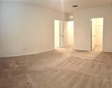 1241 Yellow Finch Drive - Photo Thumbnail 18